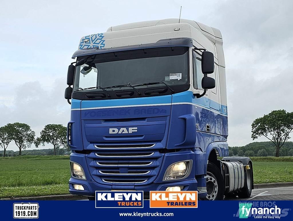 DAF XF 440 Vetopöytäautot