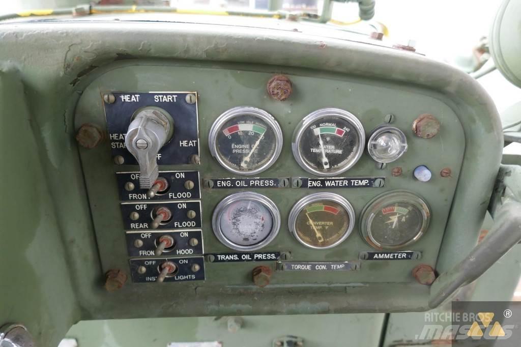CAT D7F Ex-army Telaketjupuskutraktorit
