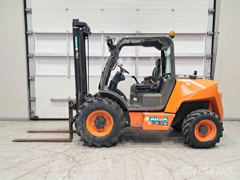 Ausa C251 HX4 Maastotrukit