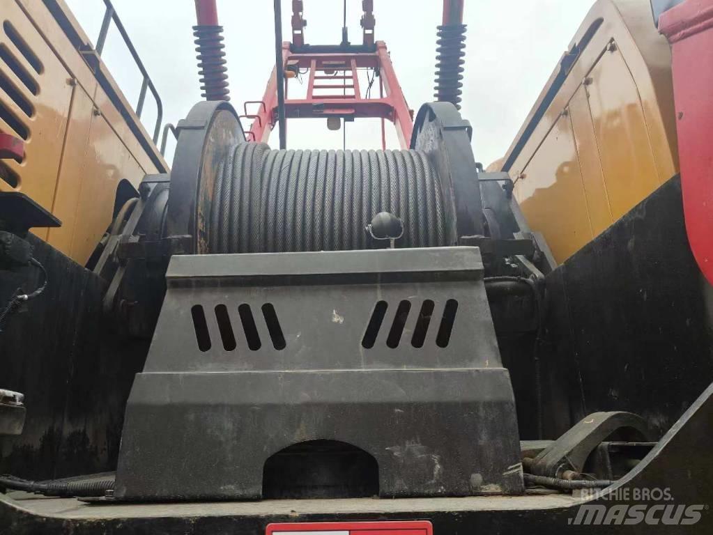 Sany SCC1000A Tela-alustaiset nosturit
