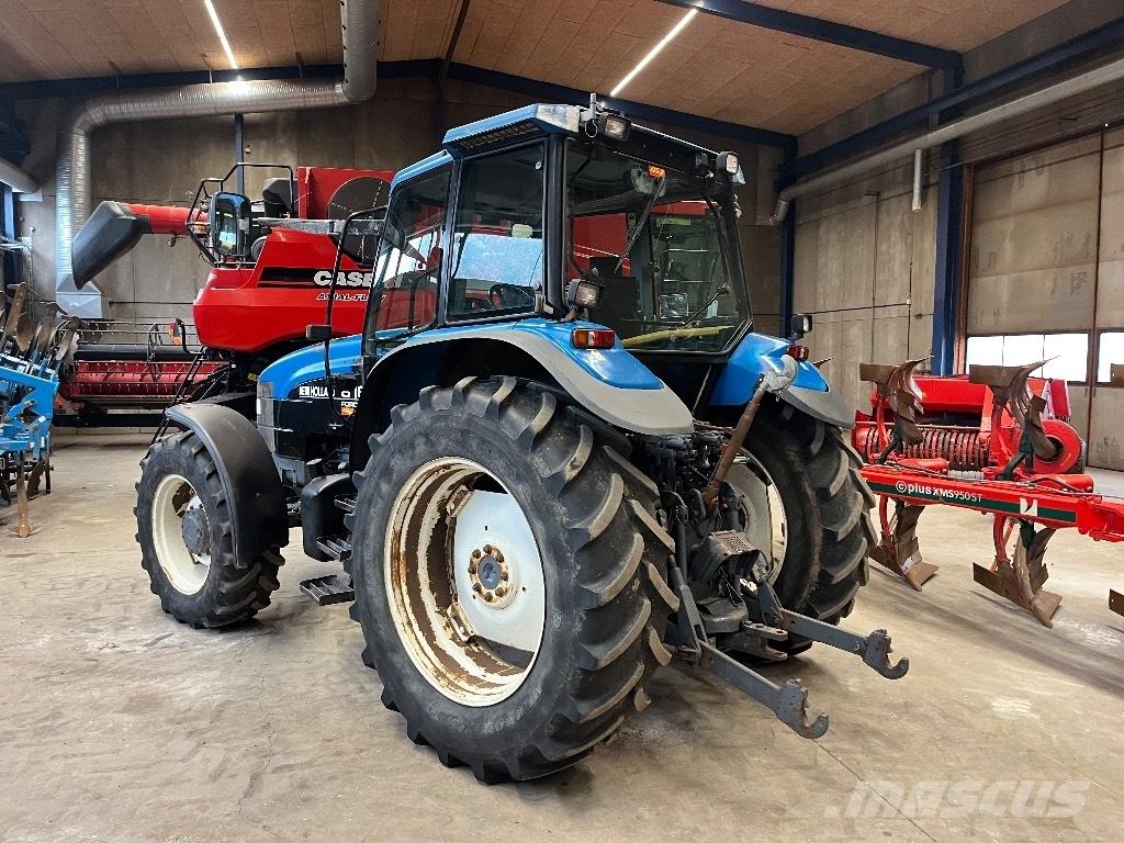 New Holland 8160 Traktorit