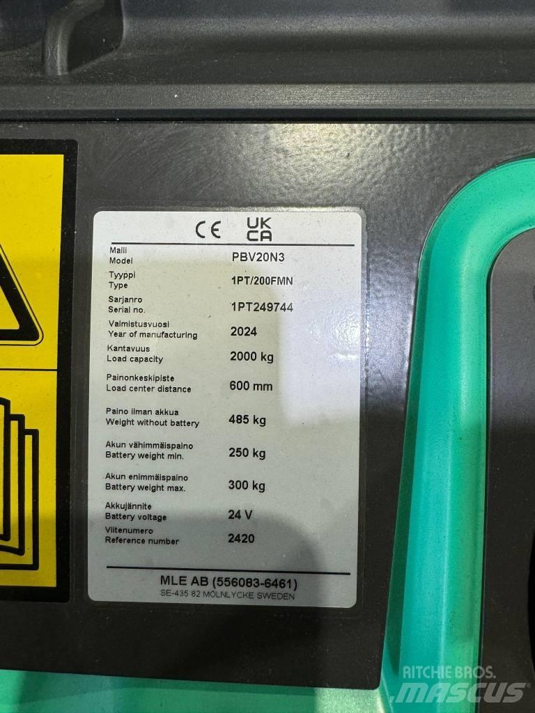 Mitsubishi PBV20N2 Lavansiirtotrukit ajotasolla