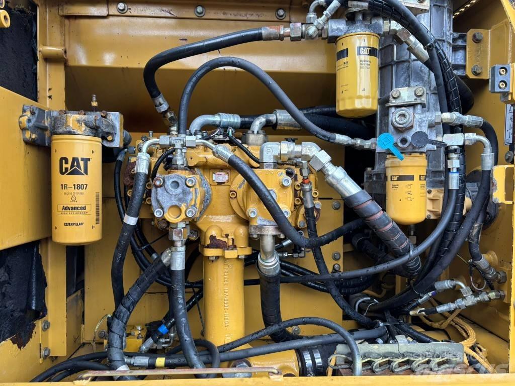 CAT 325 CL Telakaivukoneet