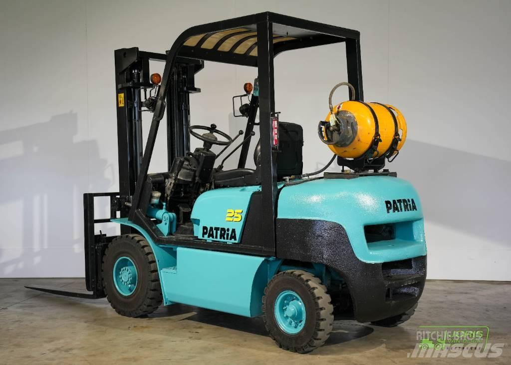 Patria PFG25TH-1 Nestekaasutrukit