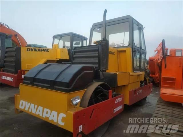 Dynapac CC211 Yksivalssijyrät
