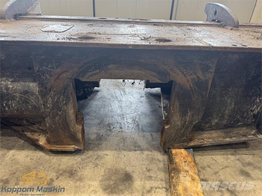 John Deere 1210E Muut