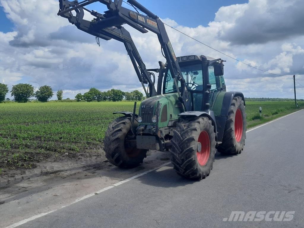 Fendt 712 Vario Traktorit