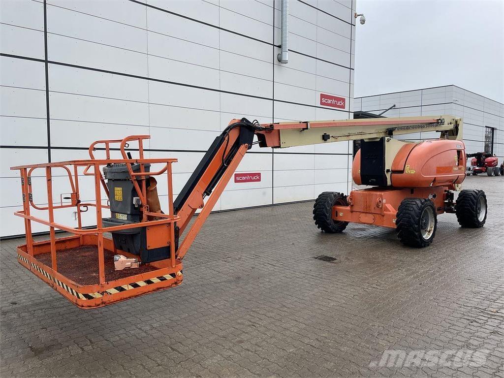 JLG 800AJ Kuukulkijat