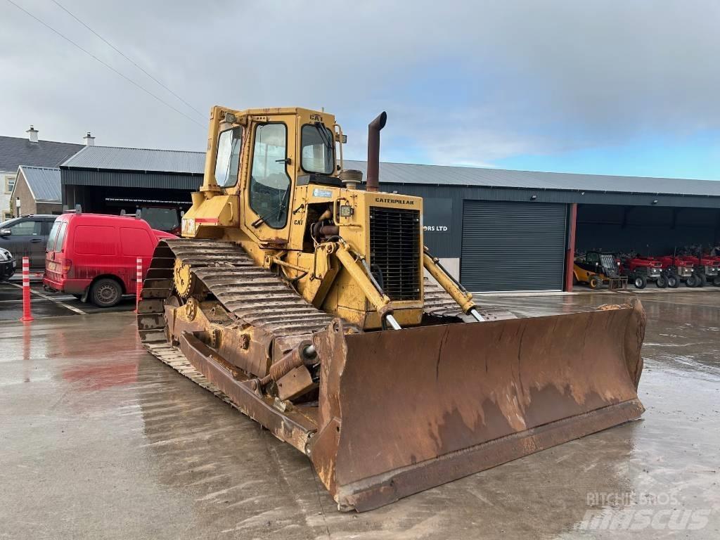 CAT D 5 H Telaketjupuskutraktorit