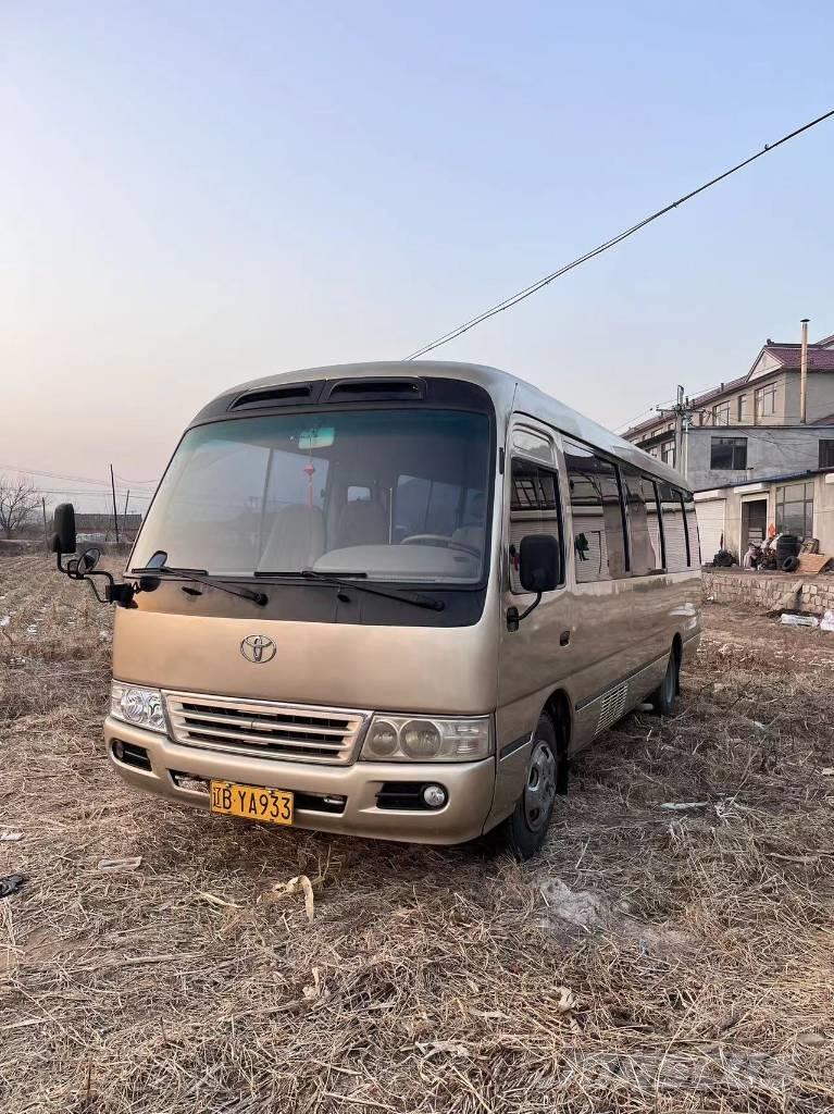 Toyota Coaster Bus Minibussit