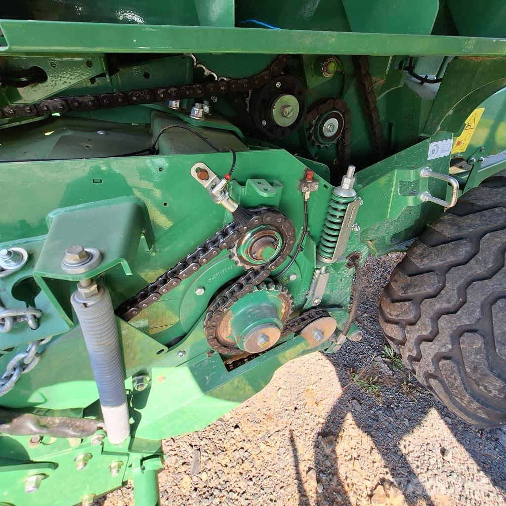 John Deere V 451 M Pyöröpaalaimet