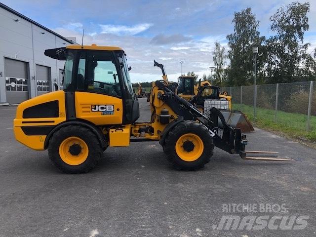 JCB 407 Pyöräkuormaajat