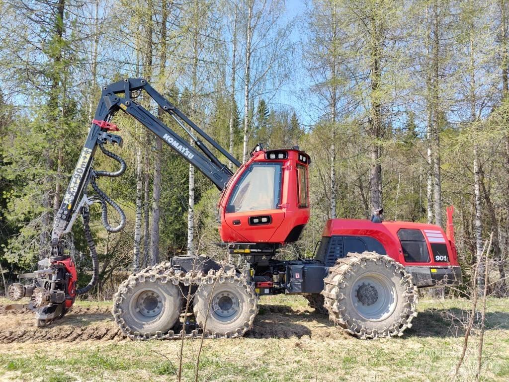 Komatsu 901 Harvesterit