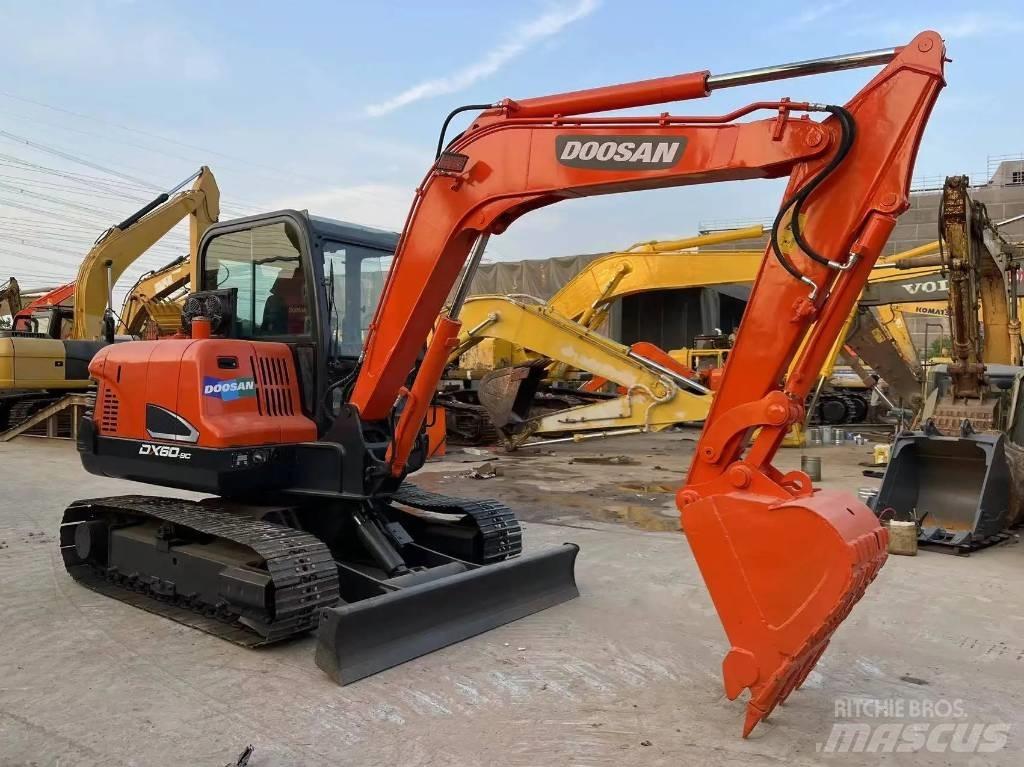 Doosan DX60 Telakaivukoneet