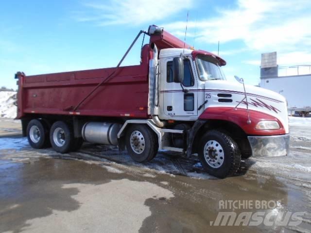 Mack CX 613 Sora- ja kippiautot