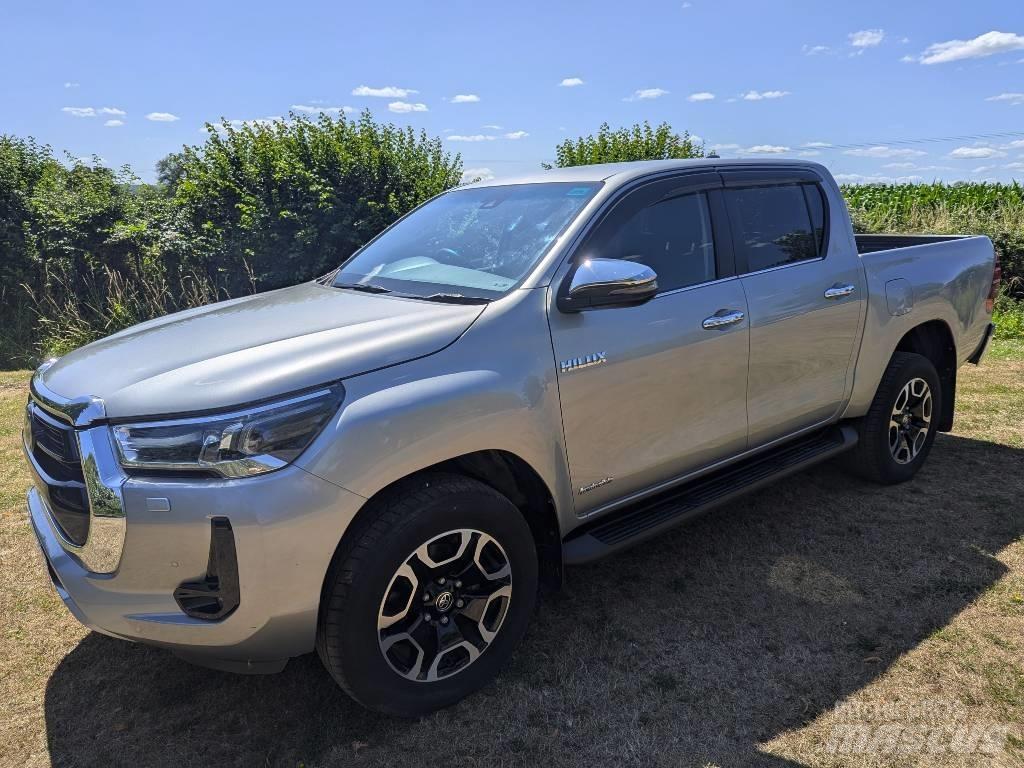 Toyota Hilux Lava-autot