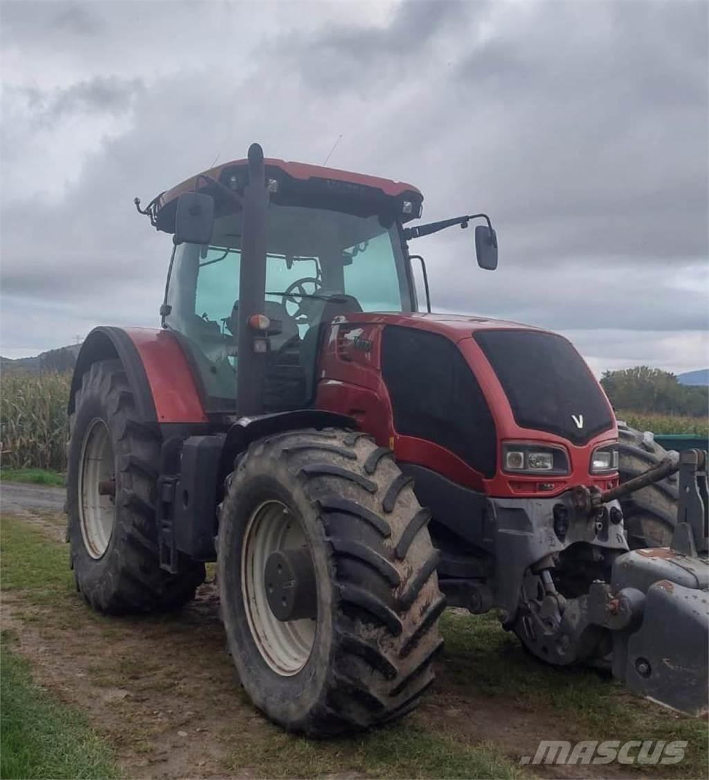Valtra S352 Traktorit