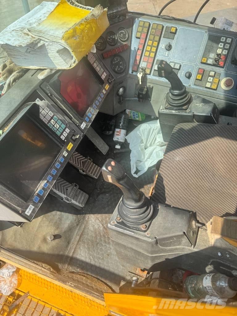 Liebherr LR 1400-2 Tela-alustaiset nosturit