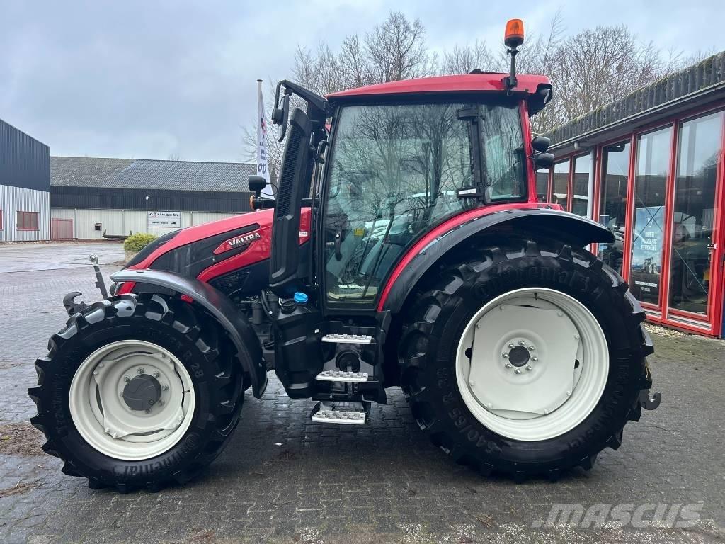 Valtra G 115 Active Traktorit