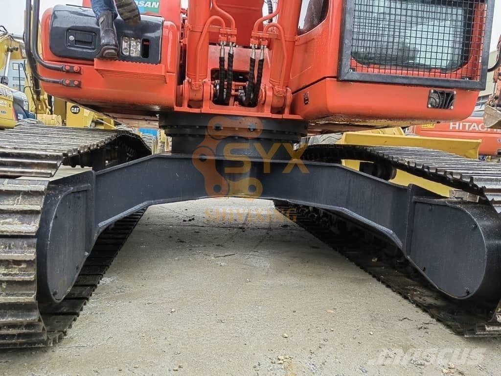 Doosan DX 225 LC Telakaivukoneet