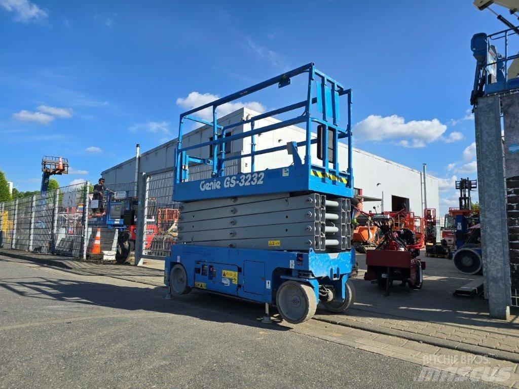 Genie GS 3232 Saksilavat