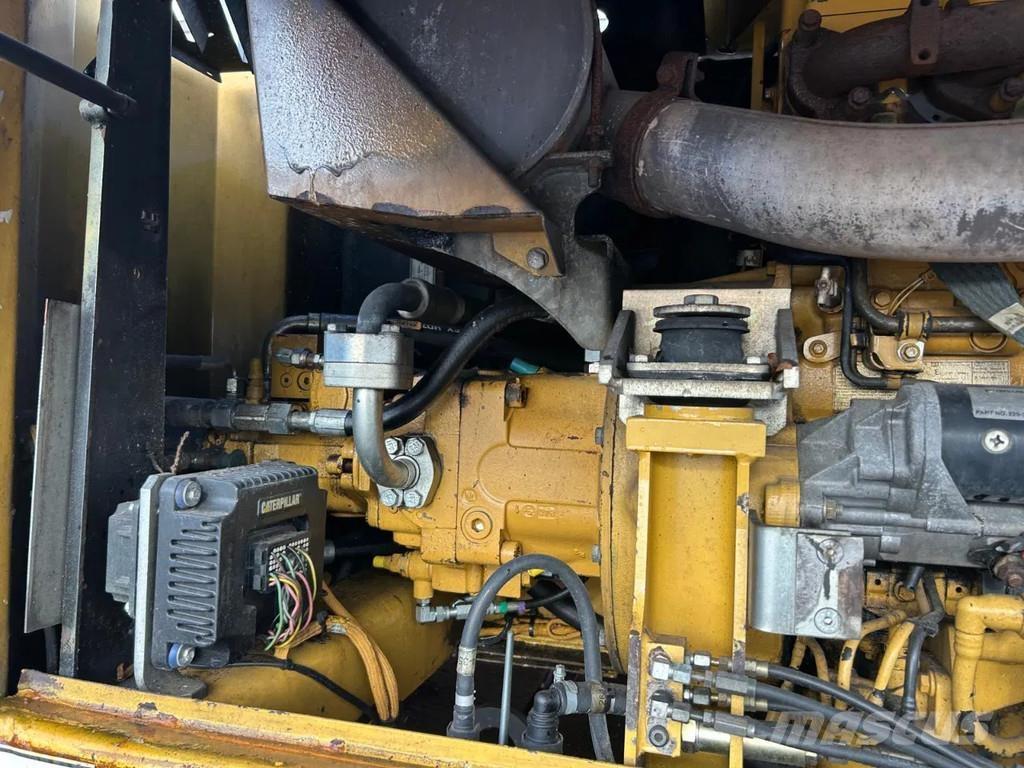 CAT M316D Pyöräkaivukoneet