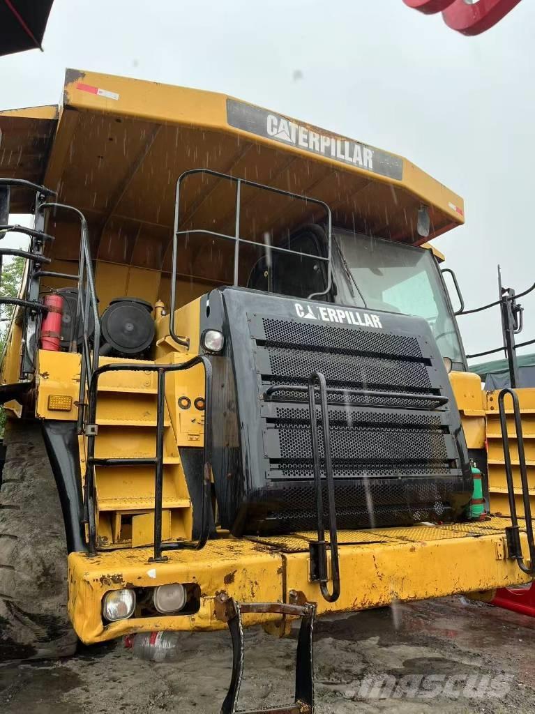 CAT 773 F Maansiirtoautot