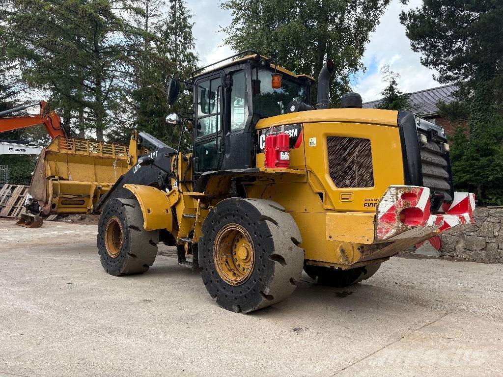CAT 938 M Pyöräkuormaajat
