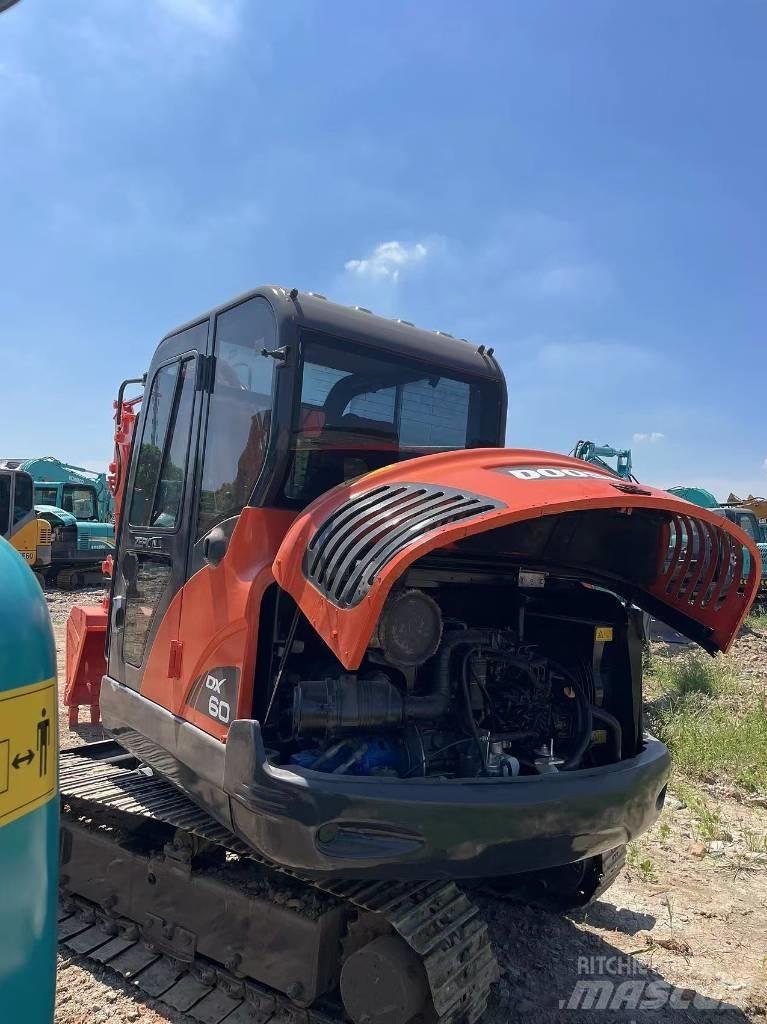 Doosan DX60 Telakaivukoneet