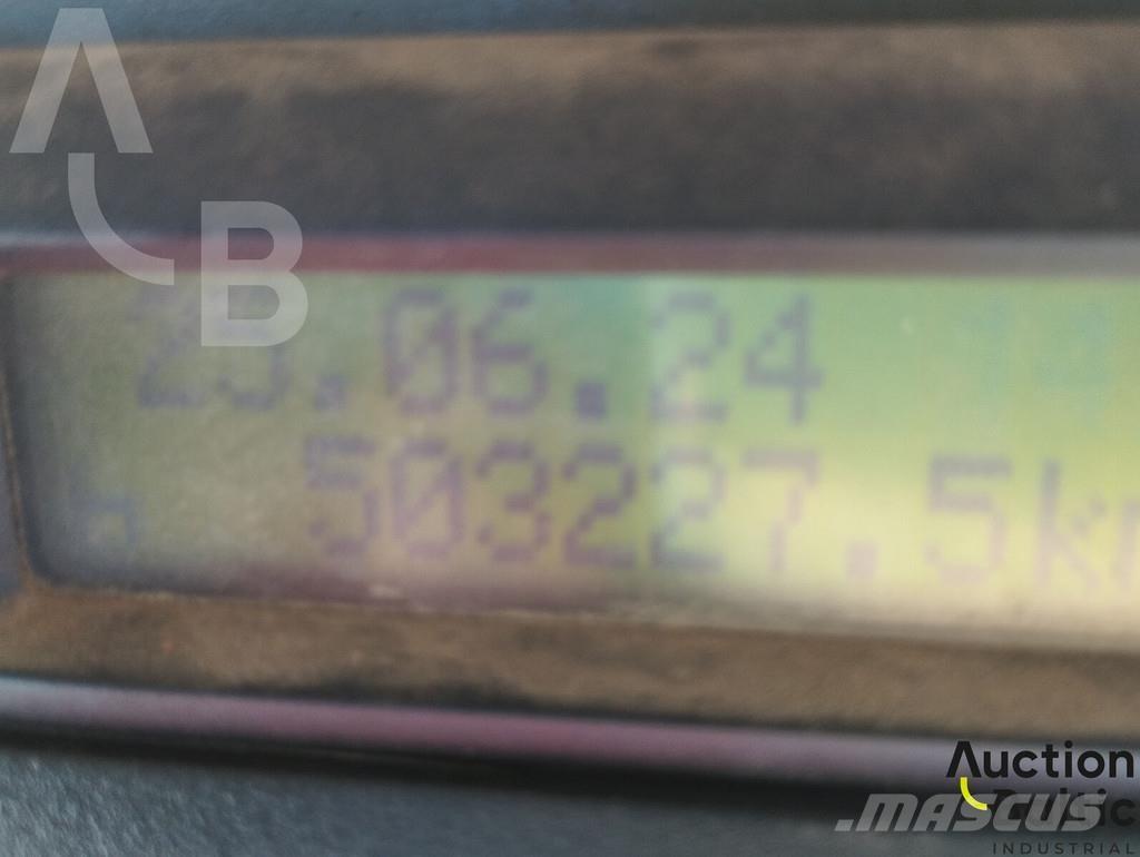 Iveco 260 E44 Sora- ja kippiautot