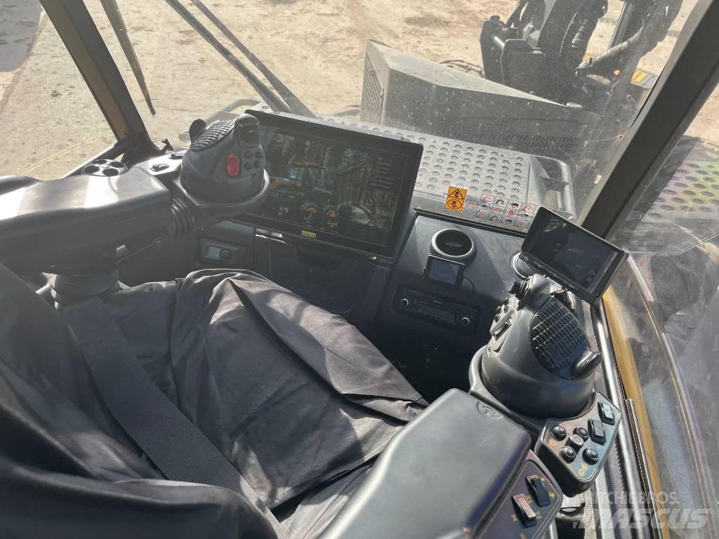 Ponsse Cobra Harvesterit