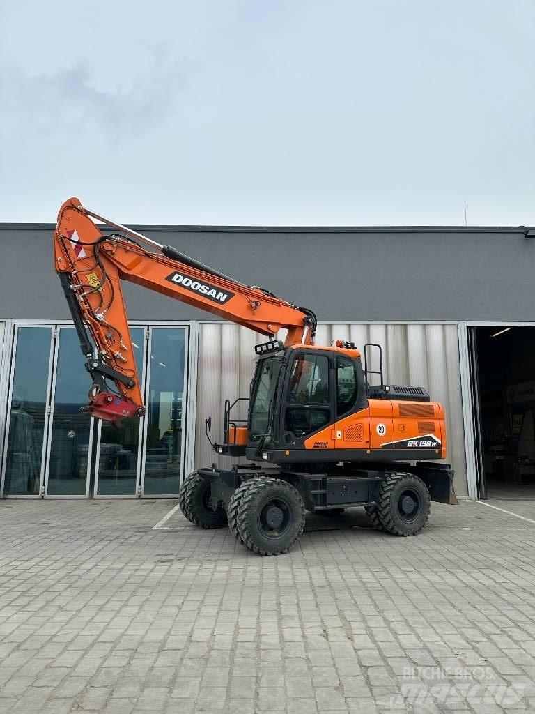 Doosan DX 190 W-7 Pyöräkaivukoneet