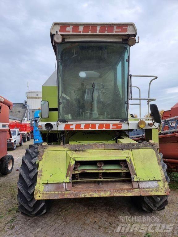 CLAAS 68s Leikkuupuimurit