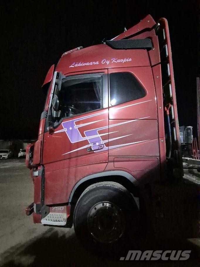 Volvo FH16 750 8x4 Puuautot