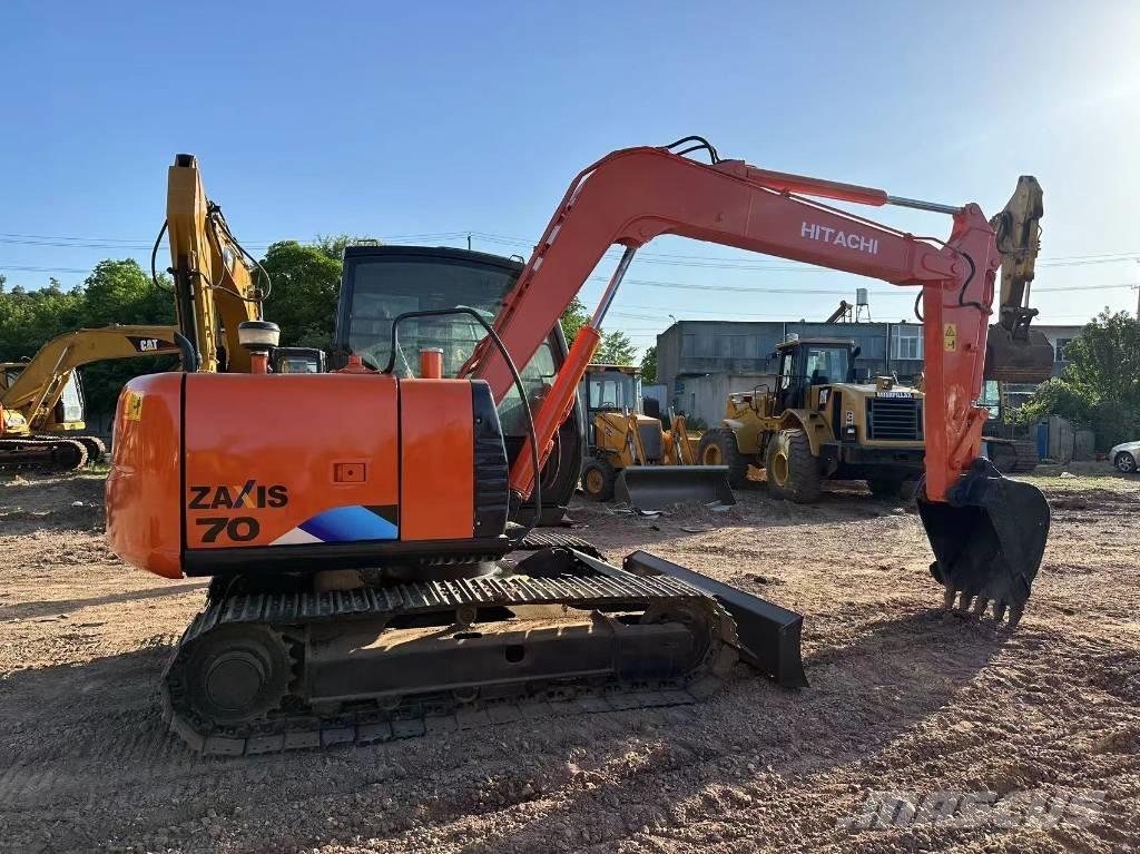 Hitachi ZX 70 Midikaivukoneet 7t - 12t