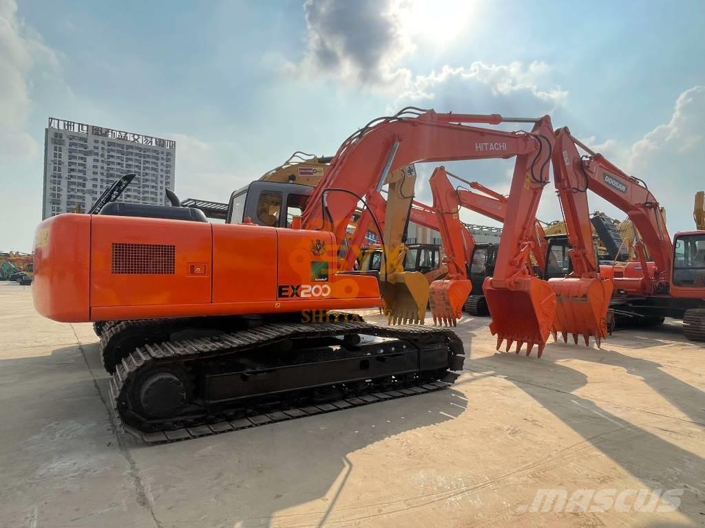 Hitachi EX 200 Telakaivukoneet