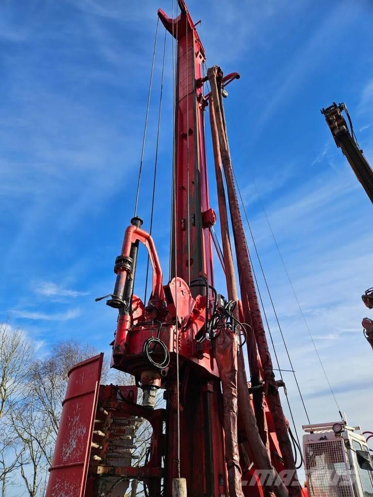 Soilmec R312 /200 Raskaat porat