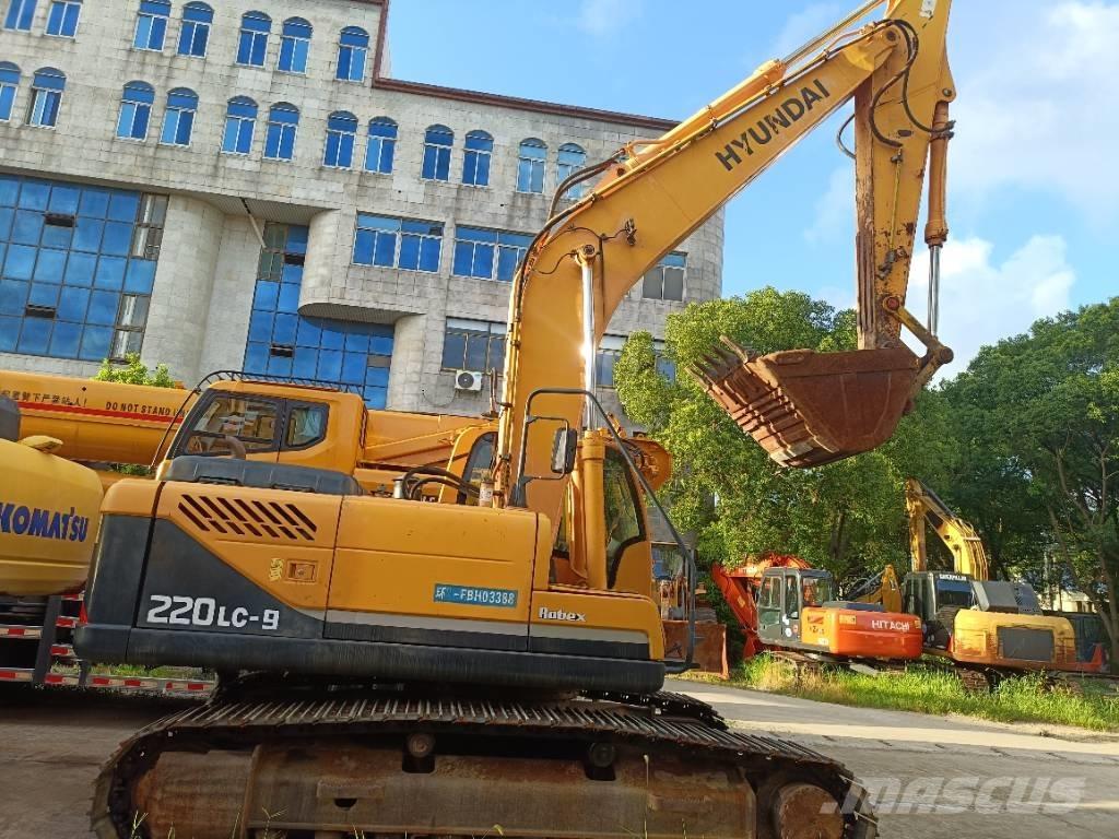 Hyundai R220LC-9 Telakaivukoneet