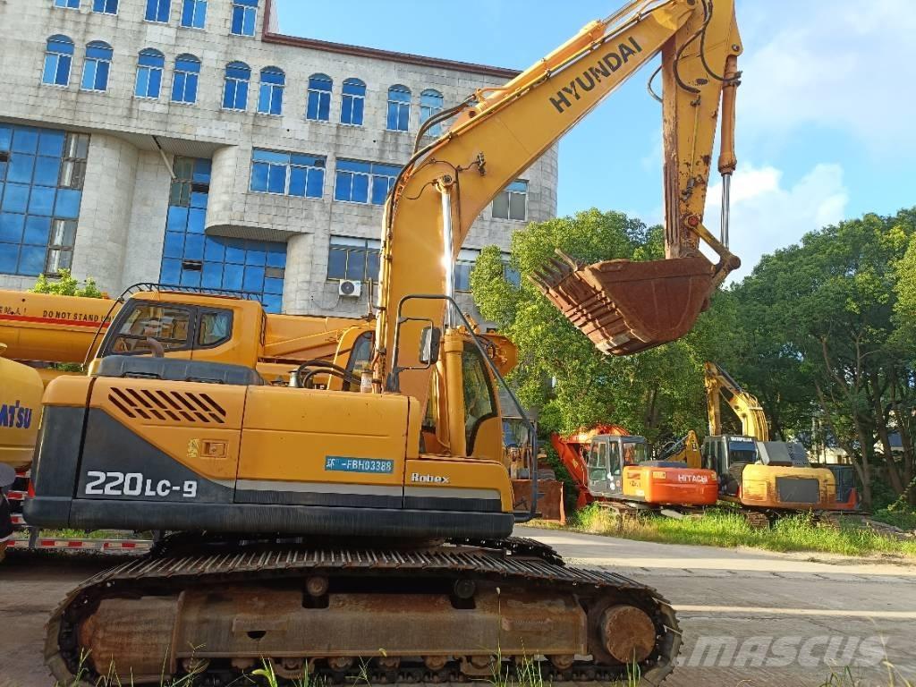 Hyundai R220LC-9 Telakaivukoneet