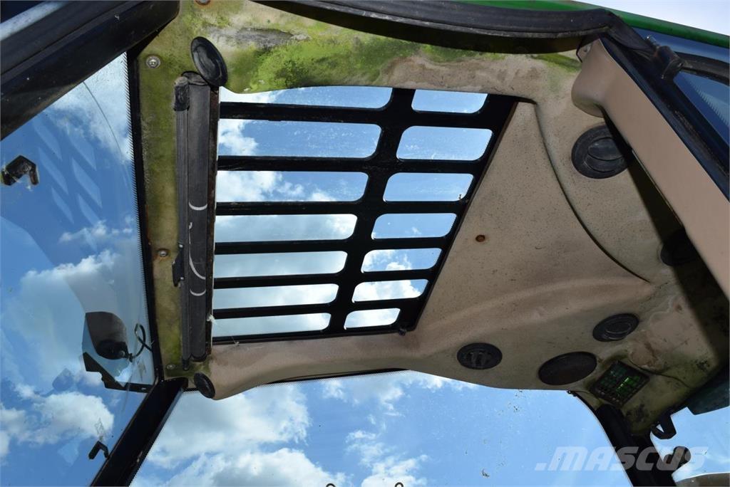 John Deere 3200 Teleskooppipuominostimet