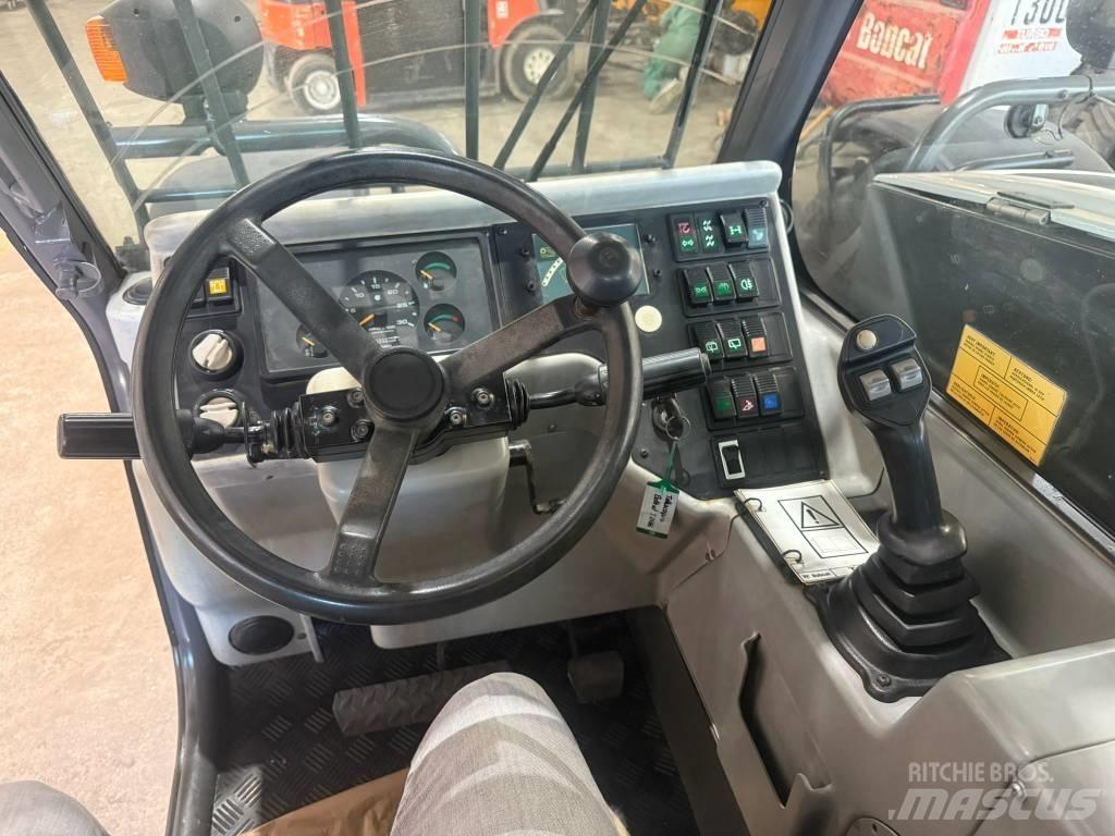 Bobcat T 2556, T2556 Maatalouskurottajat