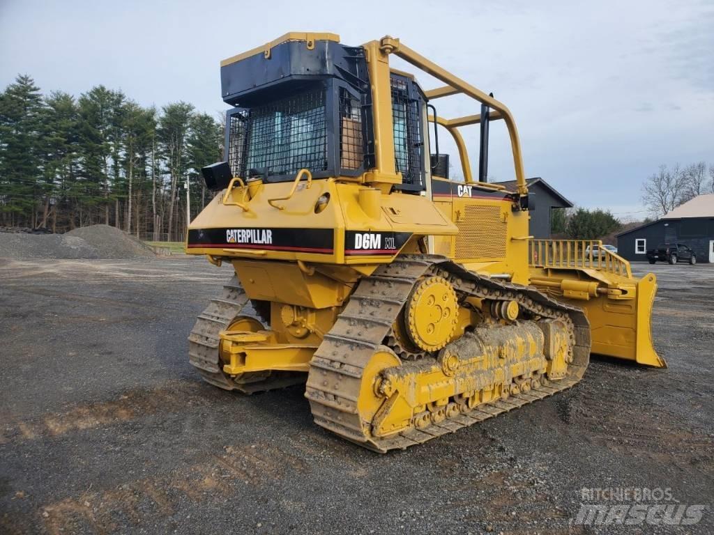 CAT D 6 M XL Telaketjupuskutraktorit
