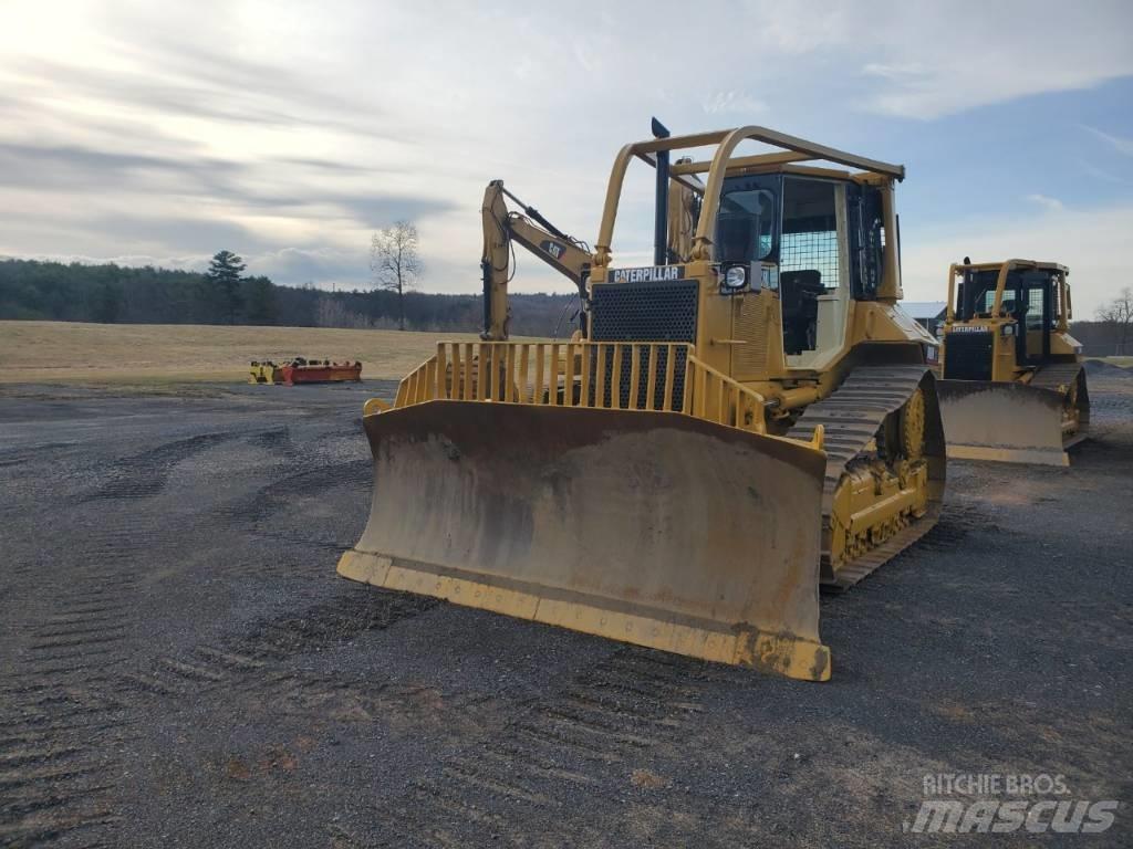 CAT D 6 M XL Telaketjupuskutraktorit