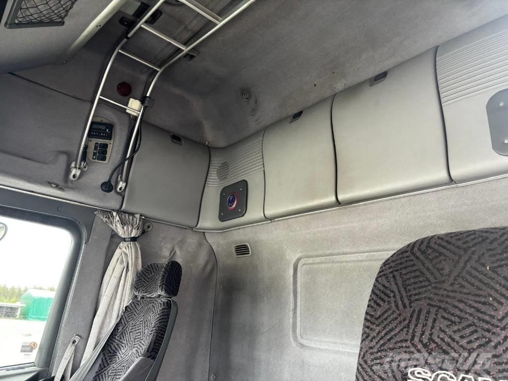 Scania 144 L 460 Vetopöytäautot