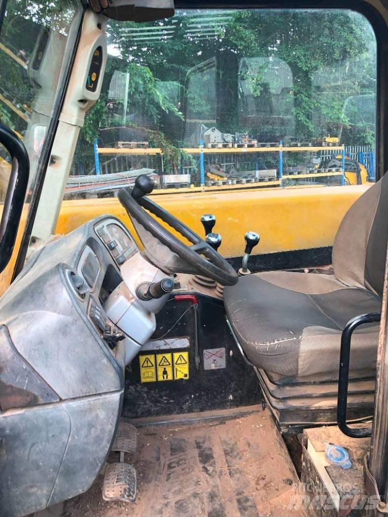 JCB 526-56 Maatalouskurottajat