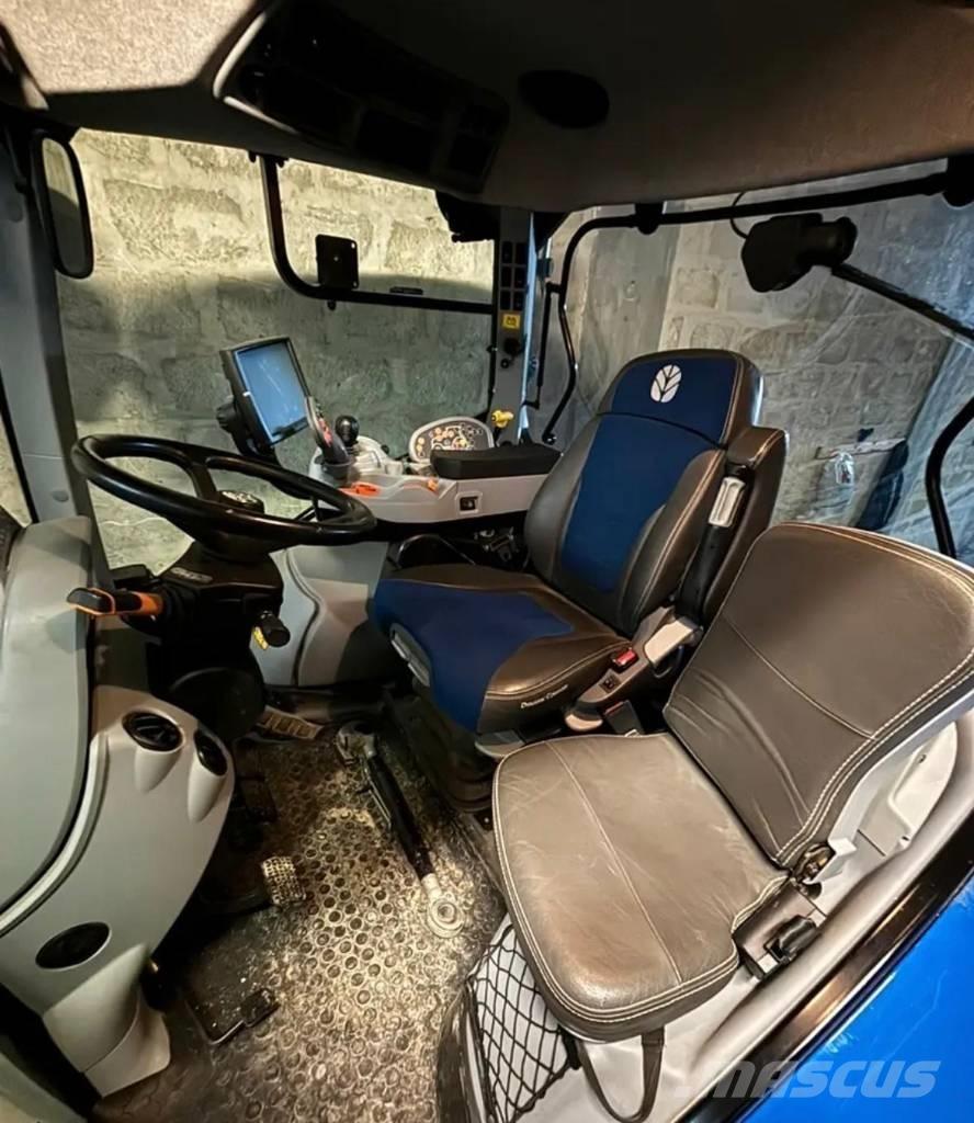 New Holland T 7.225 Traktorit