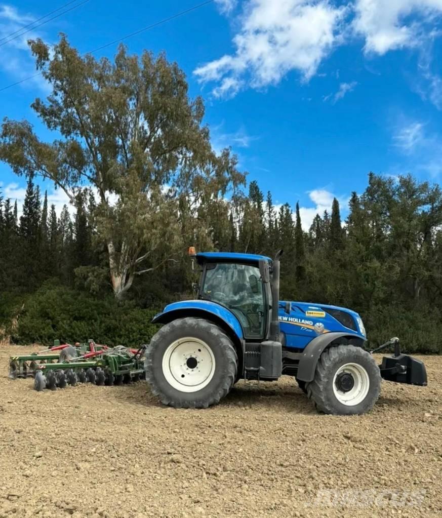 New Holland T 7.225 Traktorit