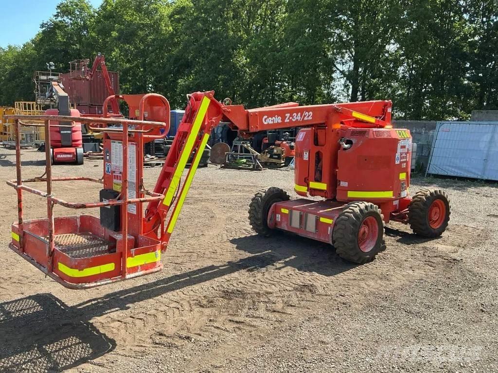 Genie Z34-22 Kuukulkijat