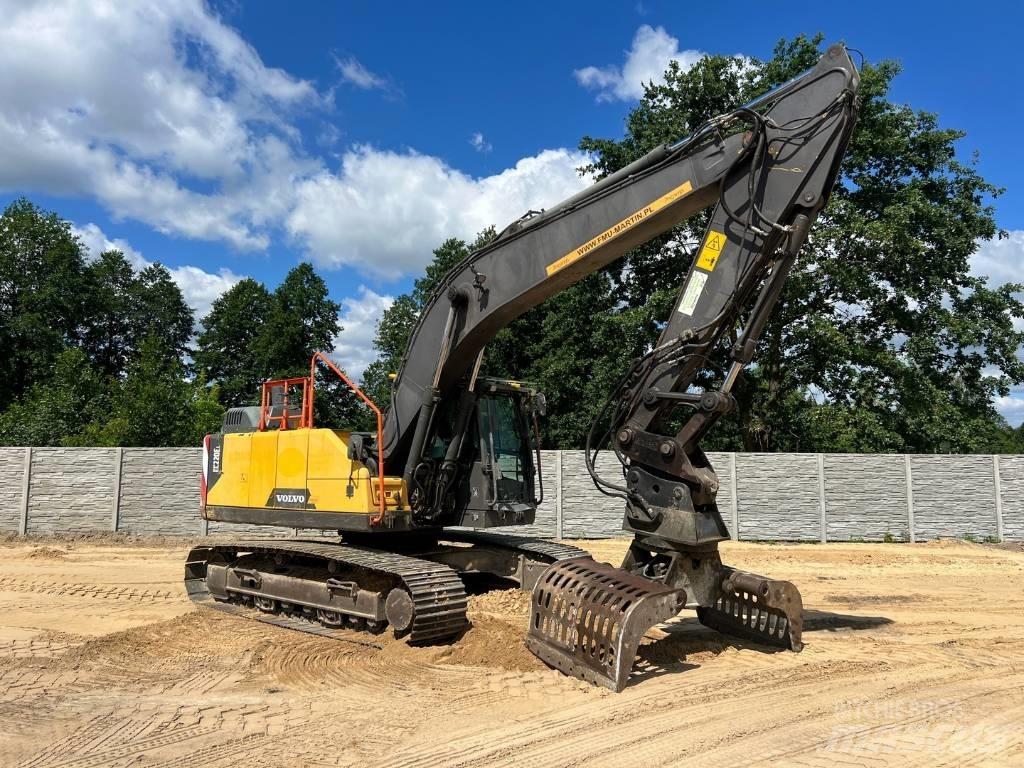 Volvo EC 220 DL Telakaivukoneet