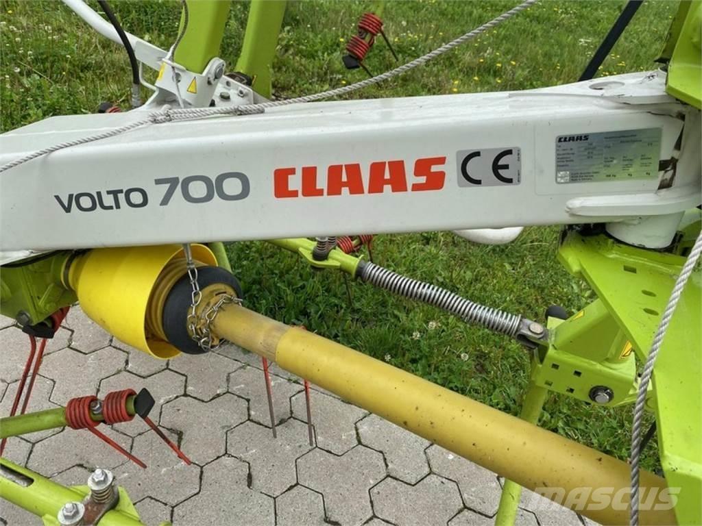 CLAAS VOLTO 700 Pöyhimet ja haravat